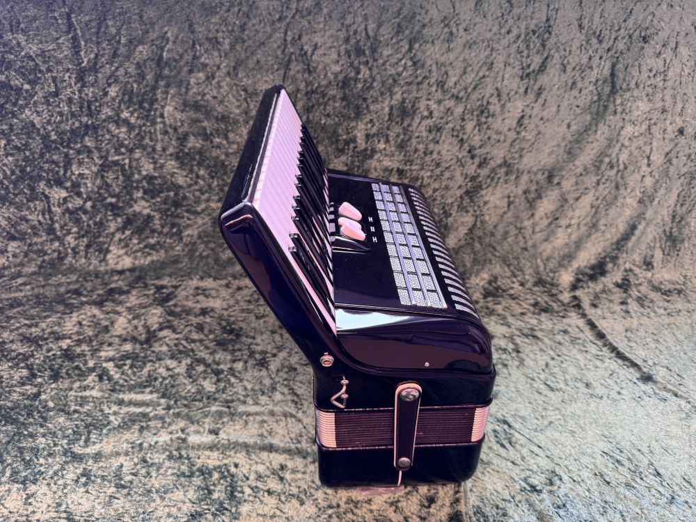 Akkordeon HOHNER Concerto II N Standardbass 72
