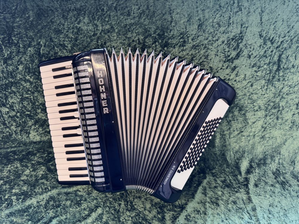 Akkordeon HOHNER Concerto II N Standardbass 72