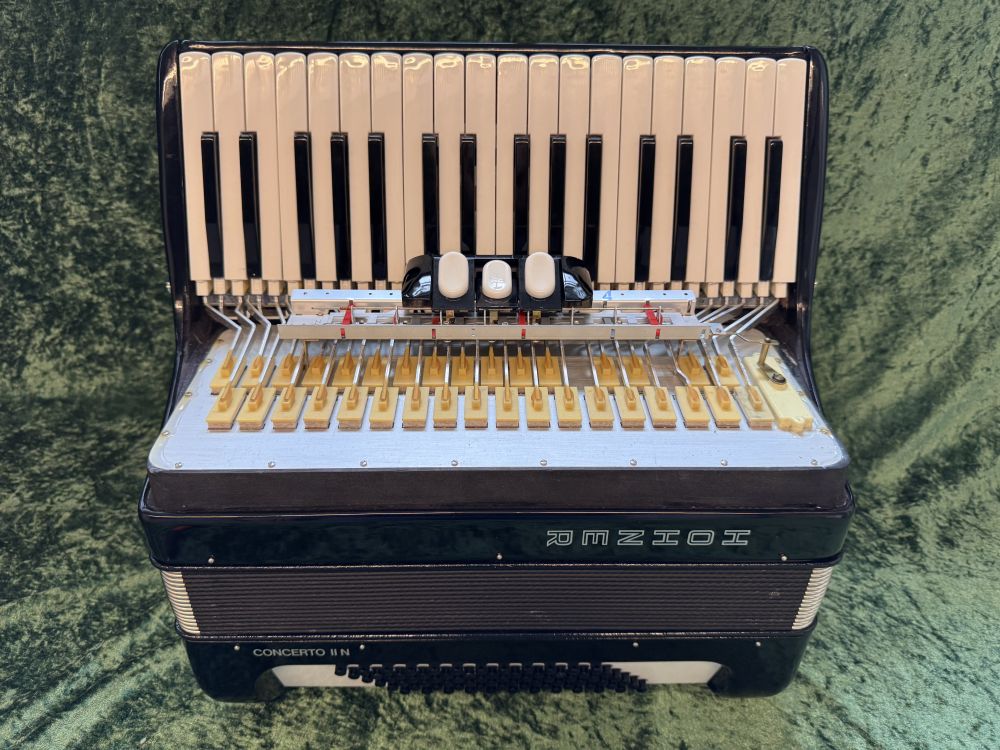 Akkordeon HOHNER Concerto II N Standardbass 72